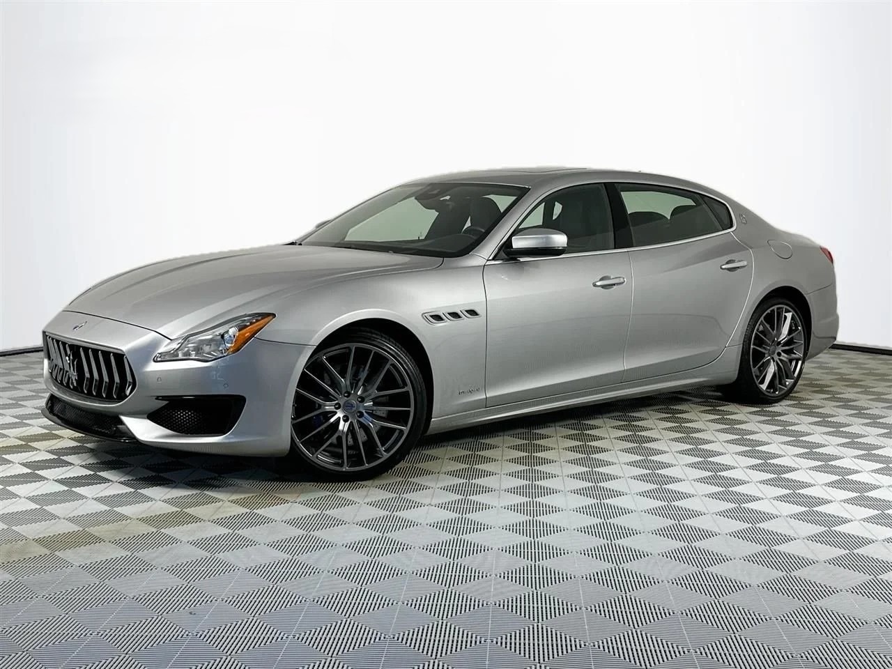 2017 Maserati Quattroporte